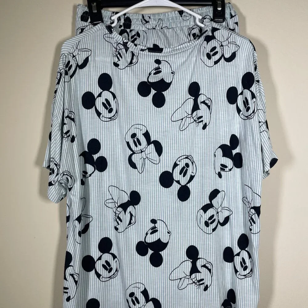 Disney Mickey/Minnie Mouse Blue Striped Top & Shorts Pajama Set SZ Medium! - Picture 7 of 7